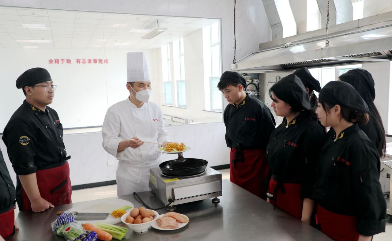 1685326944779028.jpg 1685326944779028.jpg