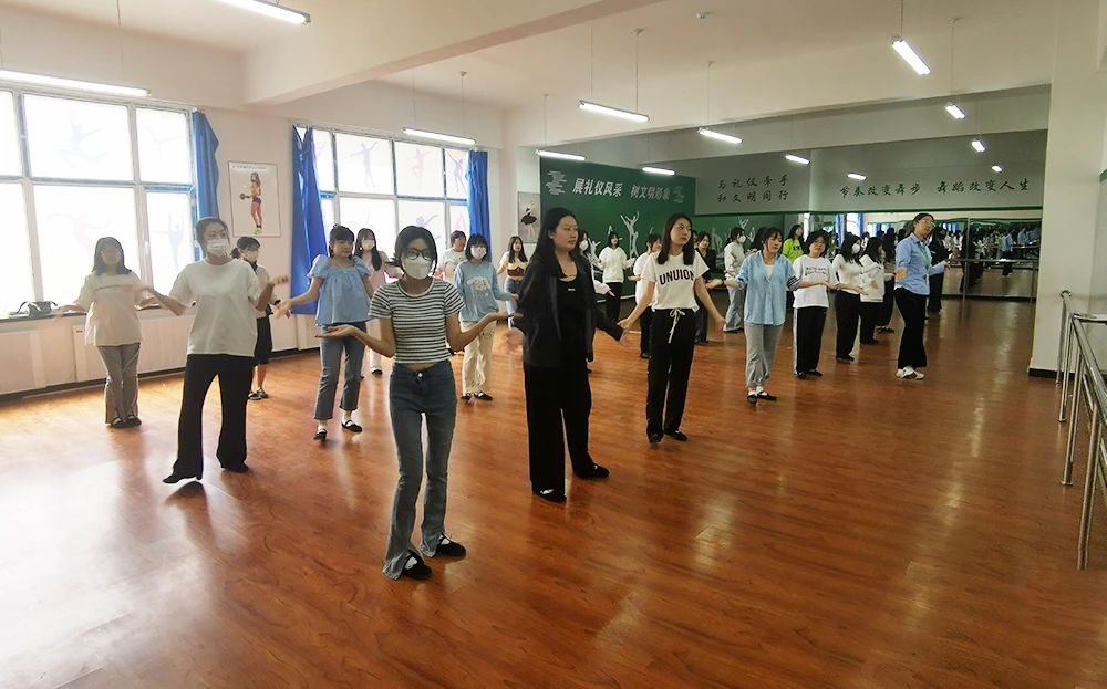 1685327084125903.jpg 1685327084125903.jpg